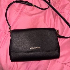 Medium Authentic Michael Kors Crossbody Bag
